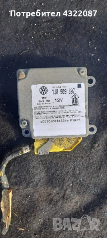  AirBag модул от Volkswagen Passat / Пасат 1.9 TDI 110 к.с. 2000г. , снимка 2 - Части - 53386827