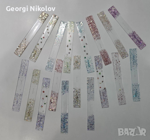 Коледни висулки и книгоразделите от епоксидна смола, снимка 8 - Декорация за дома - 52663566