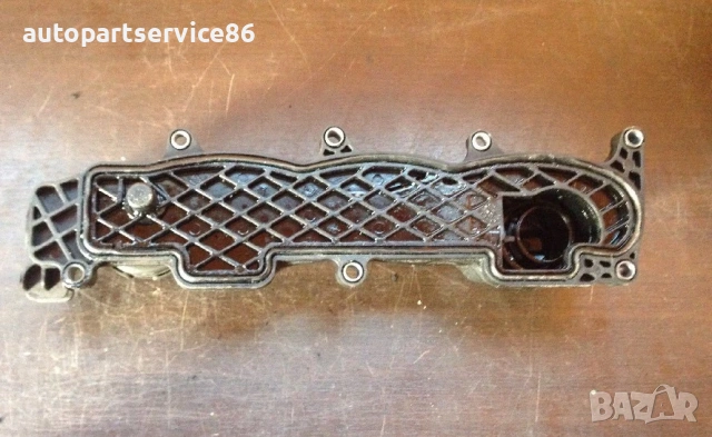 Капак клапан за Peugeot Partner 1.6 HDI (2007) 9660281080 , снимка 2 - Части - 53836154