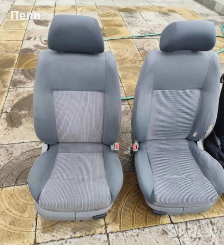 Седалки за Фолксваген Голф 4 