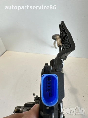 Механизъм за заключване предна дясна врата за Volkswagen Touareg (08-2010) 3D2837016J, снимка 3 - Части - 54166381