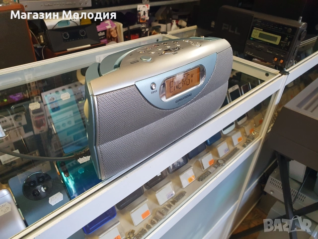 Радио Grundig Music Boy 71 В отлично техническо и визуално състояние.  Music Boy 71 - FM/RDS радио с, снимка 6 - Радиокасетофони, транзистори - 51125640
