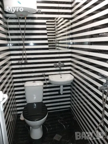 AZZARO 2-Нова самостоятелна стая за двама в идеален център СРЕЩУ ПЛАЖА, снимка 3 - Квартири, нощувки - 53758163