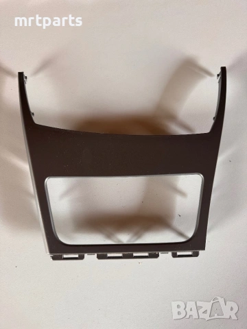 576. Лайсна над пепелник за BMW E87