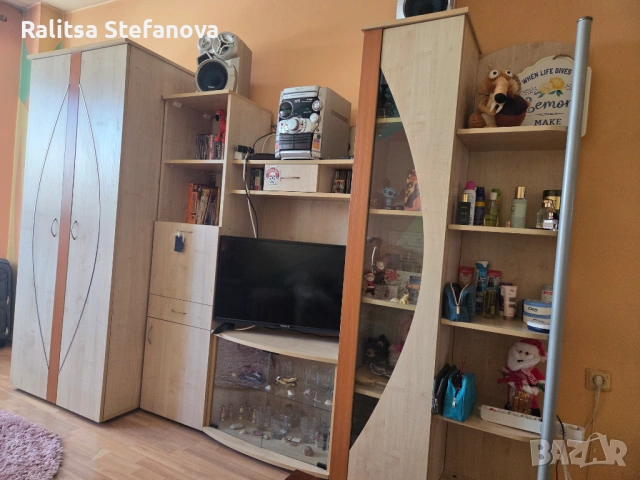 Продавам легло с ракла плюс гардероб и секция