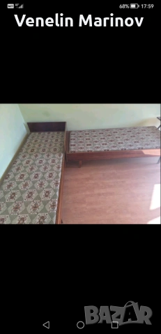 Подарявам две еденични легла с матраци  