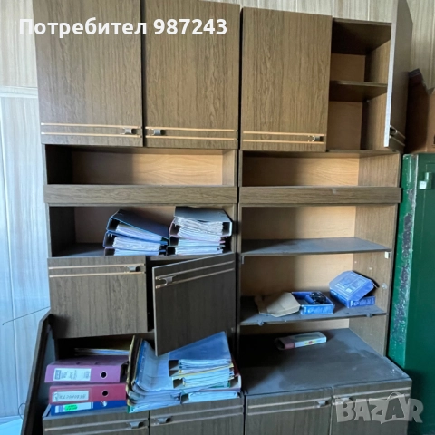 Мебели Соц – гардероби, секции, маси – запазени, снимка 8 - Секции и витрини - 52947598