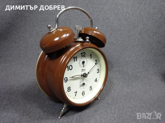 СТАР РЕТРО СОЦ МЕХАНИЧЕН ЧАСОВНИК БУДИЛНИК INSA YUGOSLAVIA, снимка 3 - Антикварни и старинни предмети - 54113486