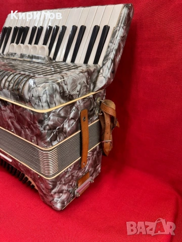 Акордеон Weltmeister 80 Баса!, снимка 6 - Акордеони - 53511920