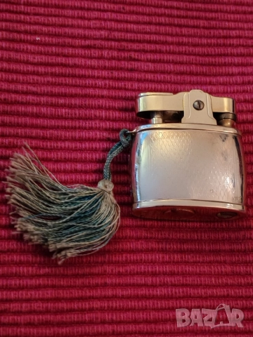 Винтидж бензинова,дамска запалка. , снимка 2 - Запалки - 51639724