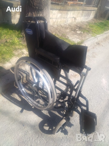 Сгъваема инвалидна рингова количка със степенки Марка: Eclip Ширина на седалката 46см Дълбочина 45см, снимка 2 - Инвалидни колички - 53825159