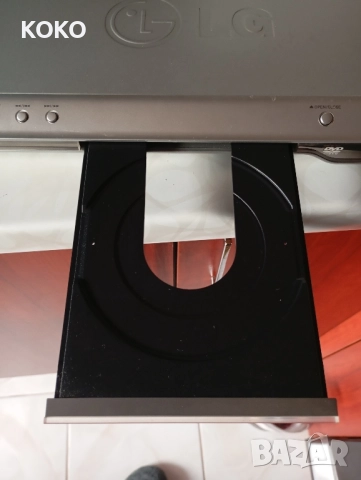 DVD LG 8700C, снимка 14 - Плейъри, домашно кино, прожектори - 52040909