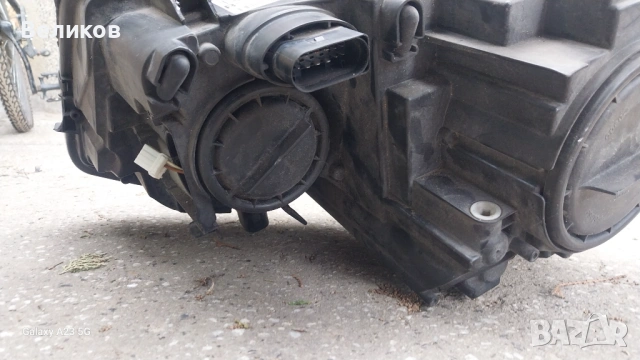 Оригинален десен фар за T5 Face LED Bixenon , снимка 4 - Части - 54286187