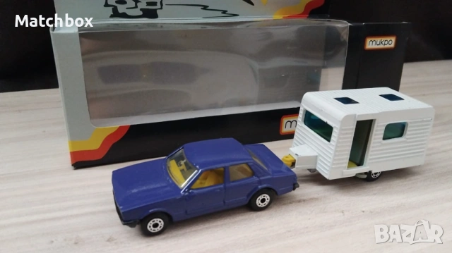 Matchbox България 1/64 Холидей, снимка 3 - Колекции - 49135301