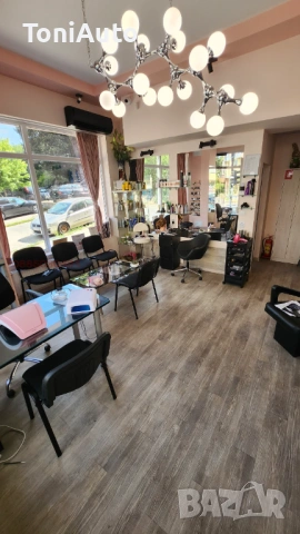 Място за МАНИКЮРИСТ, снимка 4 - Маникюр и педикюр - 53871845