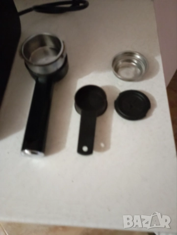 кафемашина Saeco Poemia, снимка 2 - Кафемашини - 52515991