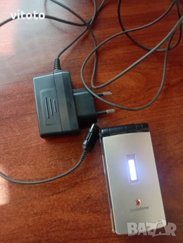 Телефон Водафон със зарядно, снимка 3 - Оригинални зарядни - 51882830