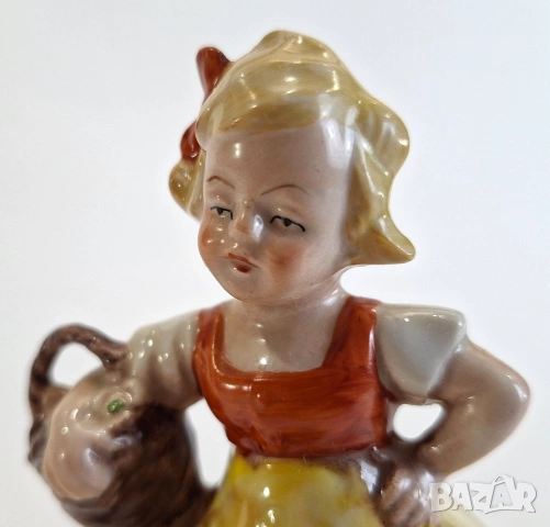 Порцеланова фигурка на момиче и котка - Lippelsdorf, GDR, снимка 6 - Статуетки - 53952225