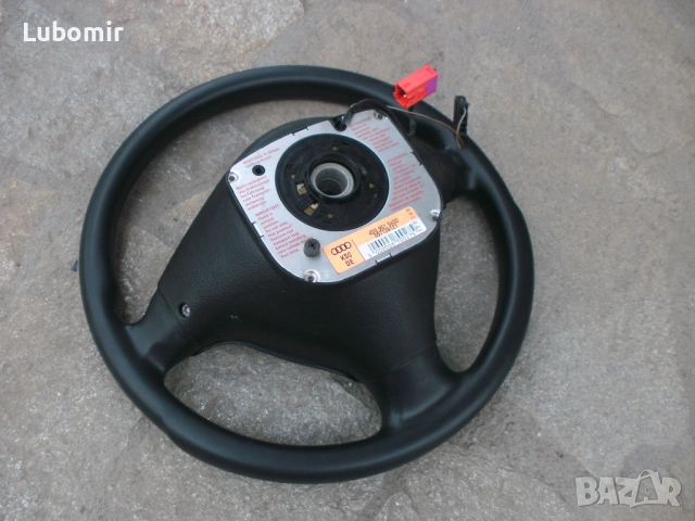 Волан трилъчев - оригинален S Line - Audi A4 - 1995 до 1997 год, снимка 8 - Аксесоари и консумативи - 53915338