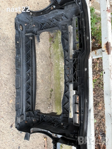 Преден панел-(маска) Фолксваген Голф 5 1.6 102 коня Оригинална Перфектна , снимка 6 - Части - 53044822