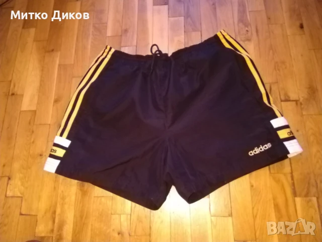 Маркови шорти Адидас винтидж размер ХЛ, снимка 2 - Спортни дрехи, екипи - 51008003