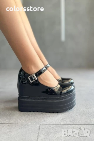 Обувки на платформа - черен лак - GHF90

