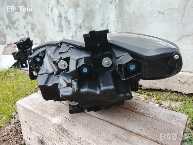 Десен фар за Mazda  6, снимка 4 - Части - 53737265