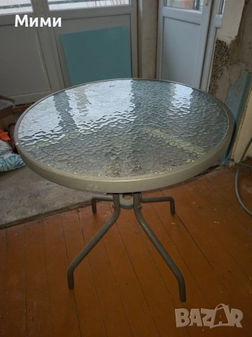 стъклена маса 