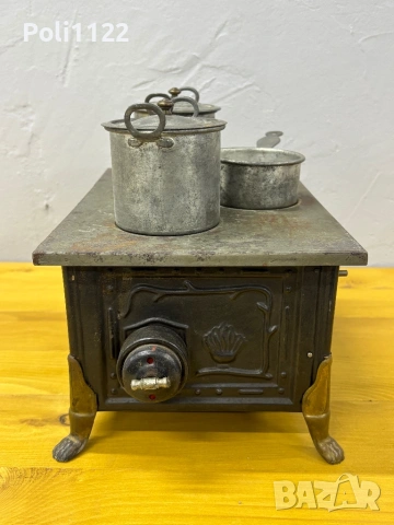 Антична миниатюрна детска печка с фурна – Wurtemberg, с аксесоари, снимка 3 - Колекции - 53384446