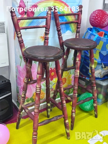 два бар стола 