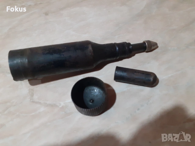 Стара военна метална гресьорка за мотор - такаламит, снимка 4 - Антикварни и старинни предмети - 53878700
