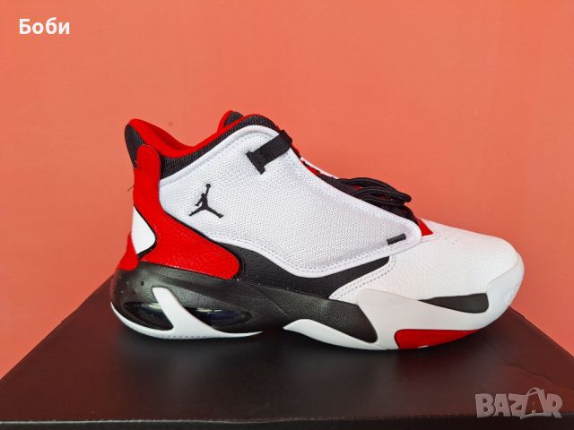 Nike Jordan Max Aura 4 - мъжки кецове, снимка 2 - Кецове - 45858011