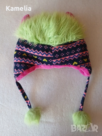 Шапка - таласъм с рога и коса, снимка 2 - Шапки, шалове и ръкавици - 52225499