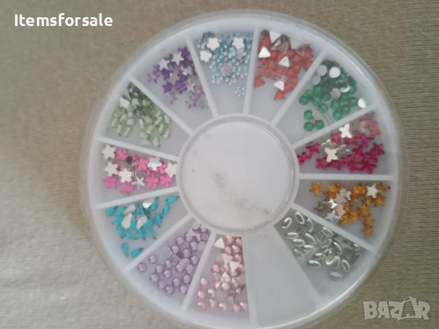 Продавам гелово лепило, камъчета и стикери за нокти., снимка 5 - Маникюр и педикюр - 51215643