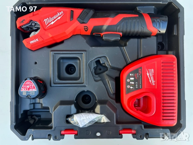 Milwaukee M12 PCSS - Акумулаторен тръборез 2x12V 2.0Ah неразличим от нов!, снимка 2 - Други инструменти - 52940321
