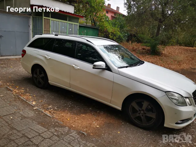 Частно лице продава Mercedes E200 2013г напълно обслужен, снимка 3 - Автомобили и джипове - 46975674