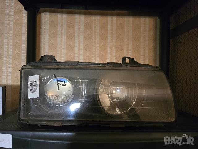 Оригинален десен фар за BMW E36 – перфектно състояние, снимка 2 - Части - 52670192