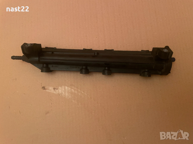 Горивна рейка, дюзи, клапан,VW Golf V/Голф 5  06A 133 317 A