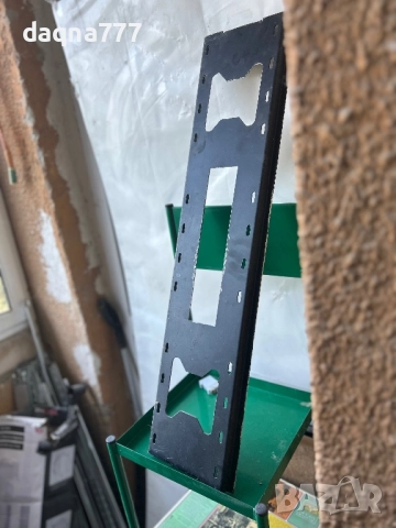 Стойка за телевизор, метална, използвана