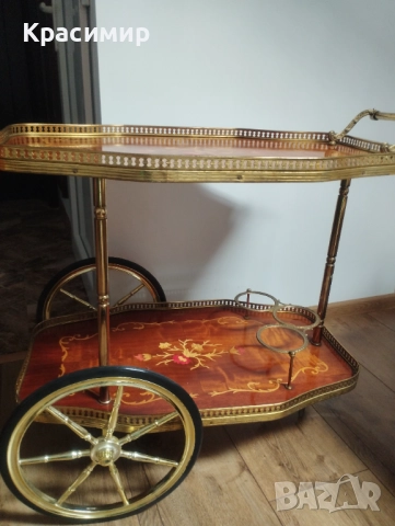 Старинна количка за сервиране с интарзия., снимка 2 - Антикварни и старинни предмети - 52512381