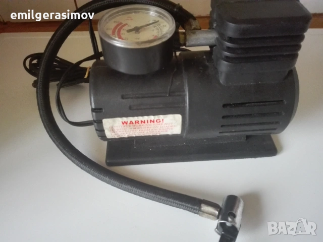 Компресор за гуми.