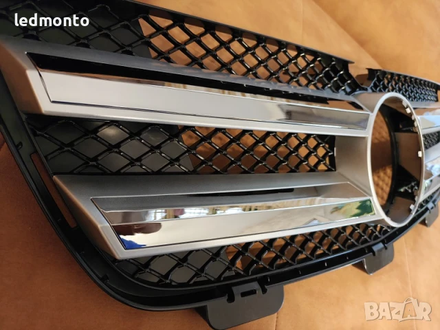 Предна Горна Решетка за Mercedes GL-Class X164 (2007–2012) – 1648802785