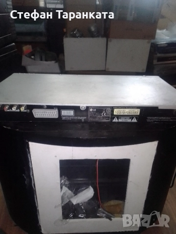DVD player LG, снимка 4 - Плейъри, домашно кино, прожектори - 52315343