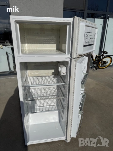 Хладилник с камера Сименс 140 см , снимка 5 - Хладилници - 53769247