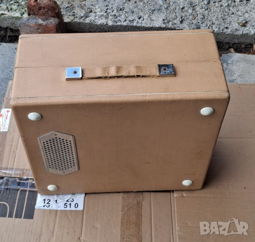 Антикварни грамофони-куфари Fonica, Petti, Молодежний и други, снимка 9 - Грамофони - 52830026