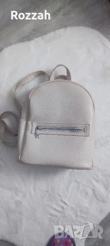 Бежова раница 