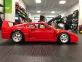 Метална колекционерска количка BURAGO FERRARI F40 мащаб 1:18 NEW, снимка 3