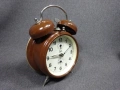СТАР РЕТРО СОЦ МЕХАНИЧЕН ЧАСОВНИК БУДИЛНИК INSA YUGOSLAVIA, снимка 3