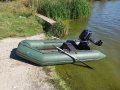 Продавам надуваема лодка "Омега" заедно с извънбордов двигател Тохацу, снимка 1