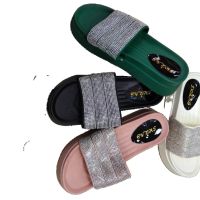 Изискани дамски плажни чехли със завладяващ блясък, снимка 2 - Чехли - 45400754